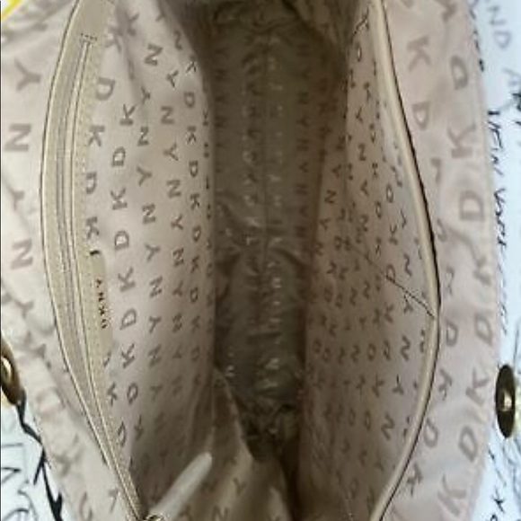 DKNY TILLY TOTE - Picture 4 of 6